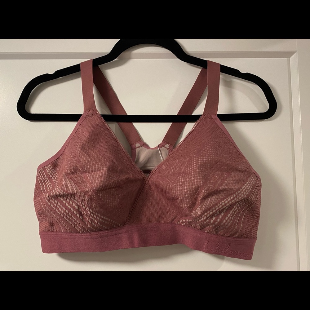 Awake to Lace Sport Bra - Lululemon - BNWT